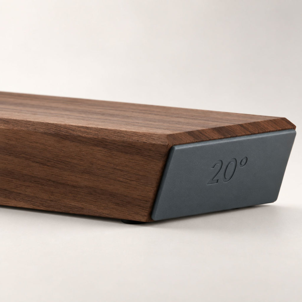Magnetic rolling knife sharpener with 15° and 20° angle guide
